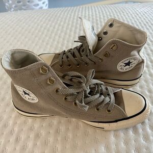 Converse All Star Chuck Taylor High Tops Size 9 Men